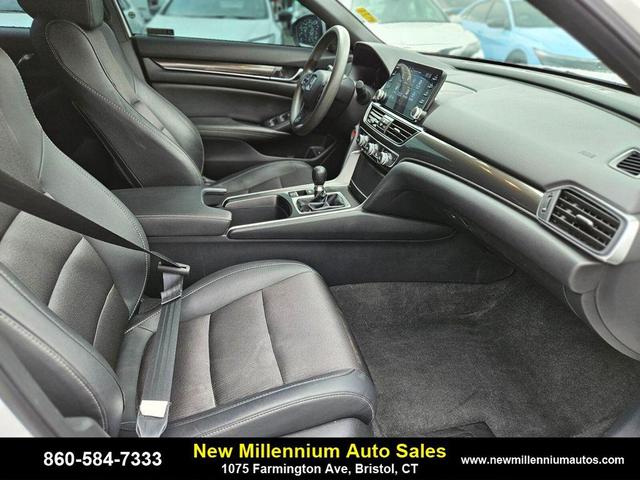 Photo of 2019 Platinum White Pearl Honda Accord