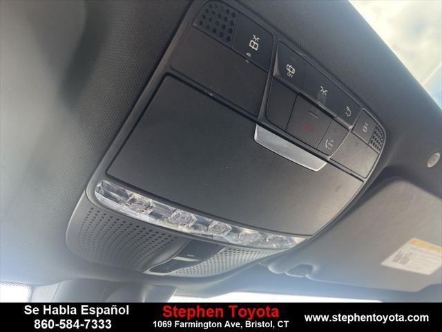 Photo of 2020 White Mercedes-Benz GLC 300