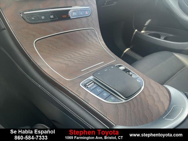 Photo of 2020 White Mercedes-Benz GLC 300
