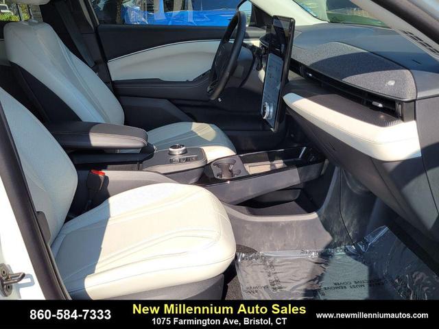 Photo of 2024 White Metallic Ford Mustang Mach-E