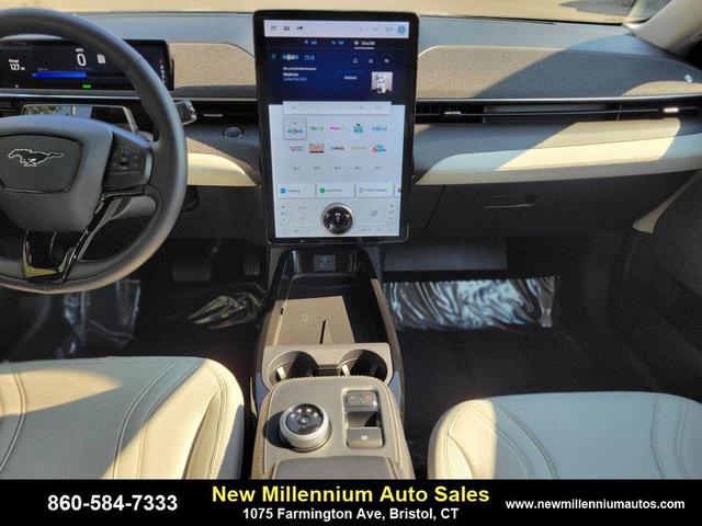 Photo of 2024 White Metallic Ford Mustang Mach-E