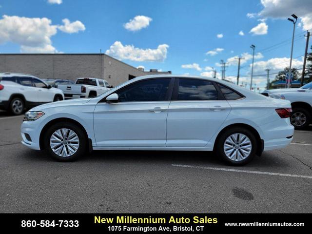 Photo of 2020 Pure White Volkswagen Jetta