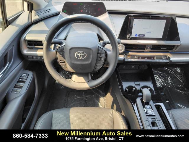 Photo of 2024 White Toyota Prius