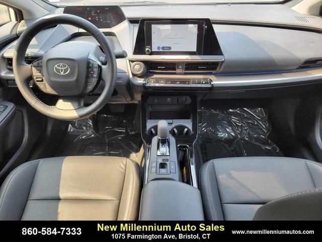 Photo of 2024 White Toyota Prius