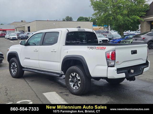 Photo of 2022 White Toyota Tacoma