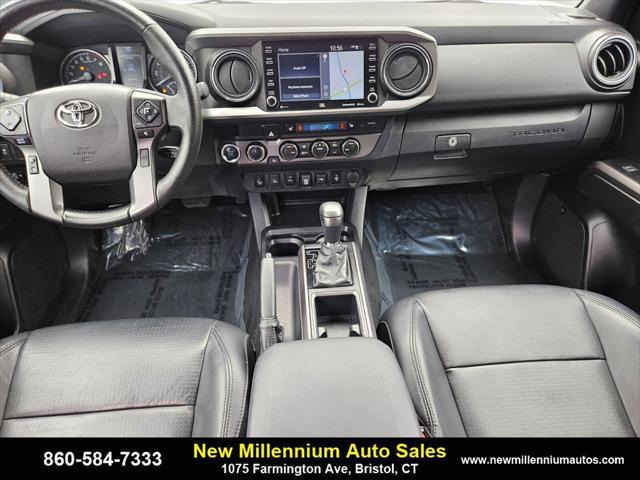 Photo of 2022 White Toyota Tacoma