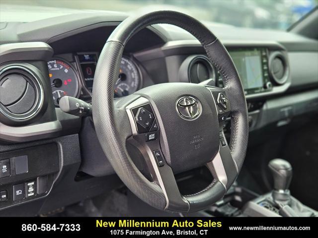 Photo of 2022 White Toyota Tacoma