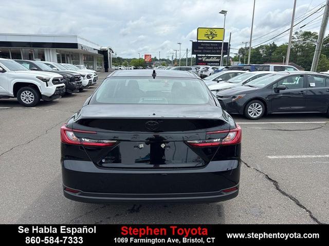 Photo of 2025 Midnight Black Metallic Toyota Camry