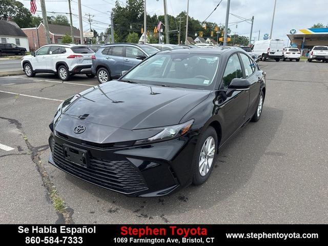 Photo of 2025 Midnight Black Metallic Toyota Camry
