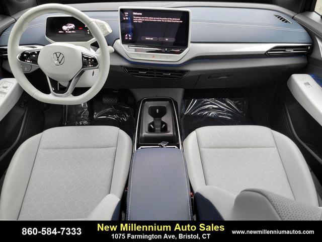 Photo of 2023 Gray Volkswagen ID.4
