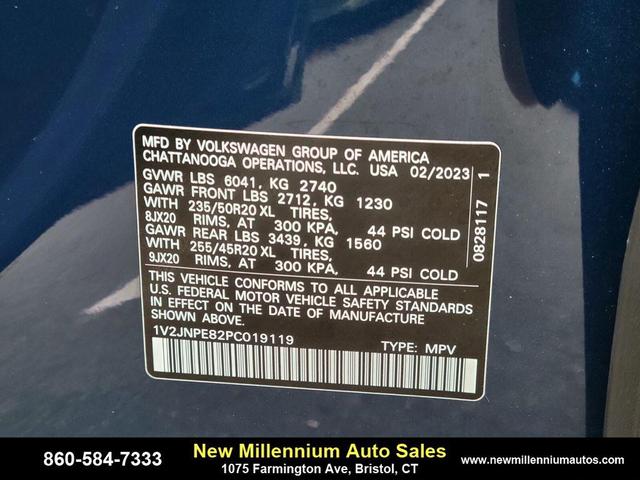 Photo of 2023 Gray Volkswagen ID.4