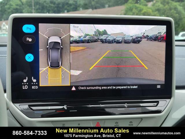 Photo of 2023 Gray Volkswagen ID.4