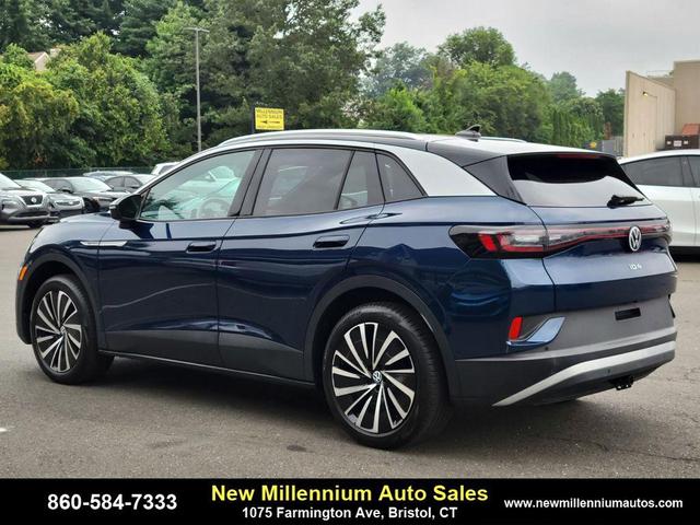 Photo of 2023 Gray Volkswagen ID.4