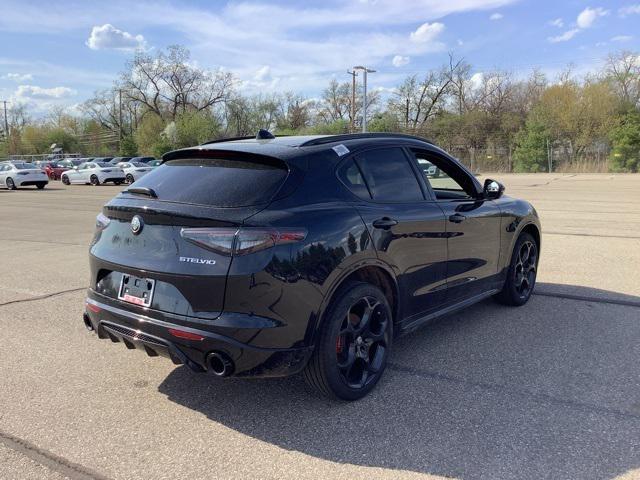 Photo of 2025 Vulcano Black Metallic Alfa Romeo Stelvio
