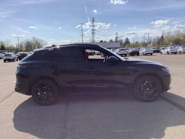 Photo of 2025 Vulcano Black Metallic Alfa Romeo Stelvio
