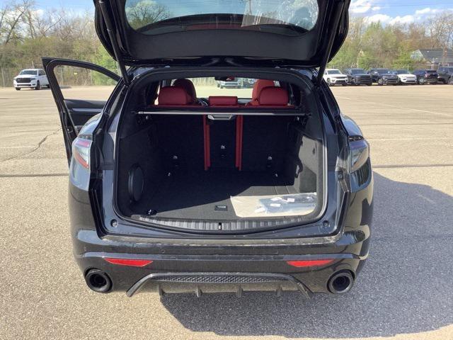 Photo of 2025 Vulcano Black Metallic Alfa Romeo Stelvio