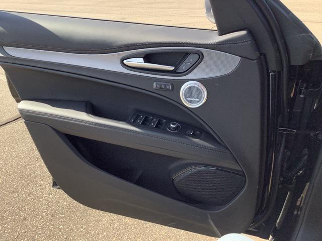 Photo of 2025 Vulcano Black Metallic Alfa Romeo Stelvio