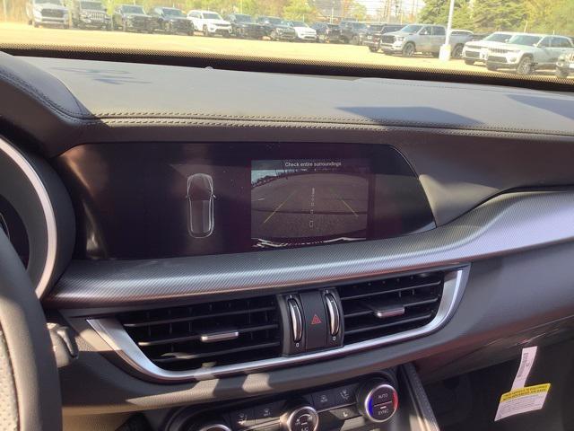 Photo of 2025 Vulcano Black Metallic Alfa Romeo Stelvio