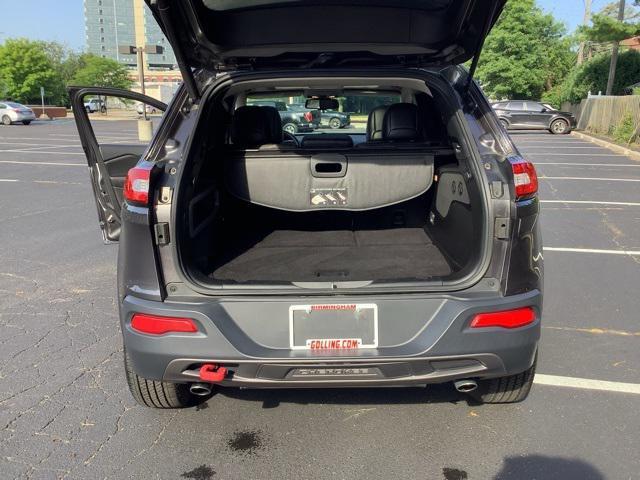 Photo of 2014 Granite Crystal Metallic Clearcoat Jeep Cherokee