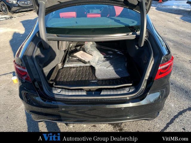 Photo of 2024 Santorini Black Metallic Jaguar XF
