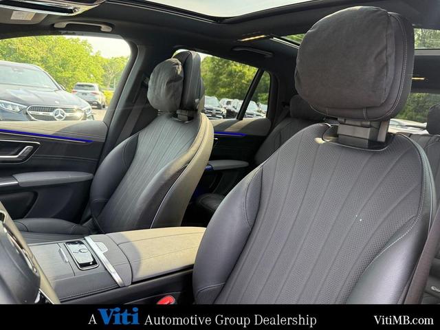 Photo of 2023 MANUFAKTUR Alpine Gray Mercedes-Benz EQS 580