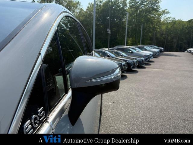 Photo of 2023 MANUFAKTUR Alpine Gray Mercedes-Benz EQS 580