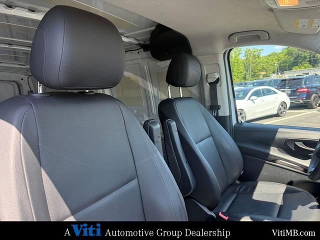Photo of 2023 Arctic White Mercedes-Benz Metris