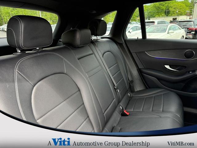 Photo of 2022 Polar White Mercedes-Benz GLC 300