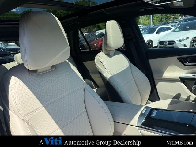 Photo of 2024 Black Mercedes-Benz GLC 300