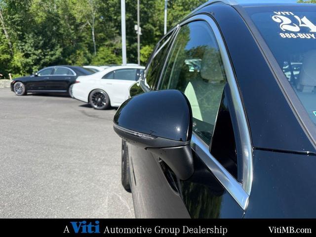 Photo of 2024 Black Mercedes-Benz GLC 300