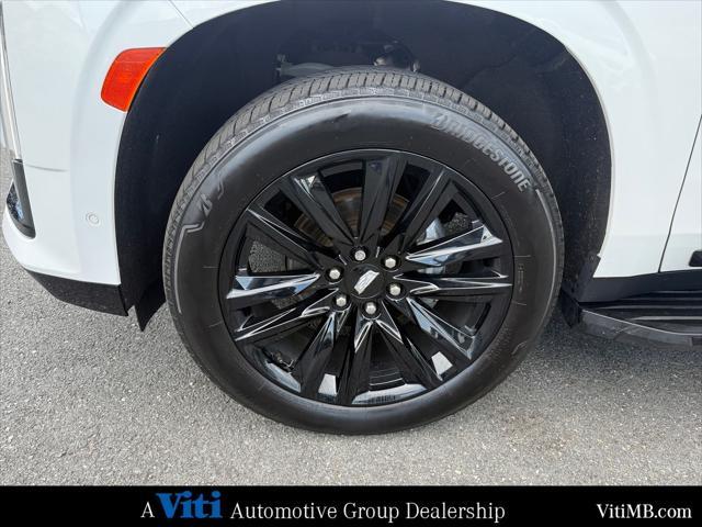 Photo of 2022 Crystal White Tricoat Cadillac Escalade