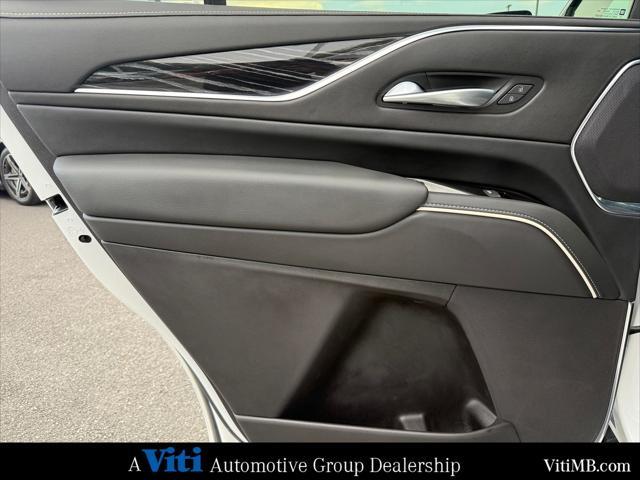 Photo of 2022 Crystal White Tricoat Cadillac Escalade