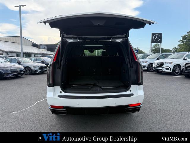 Photo of 2022 Crystal White Tricoat Cadillac Escalade