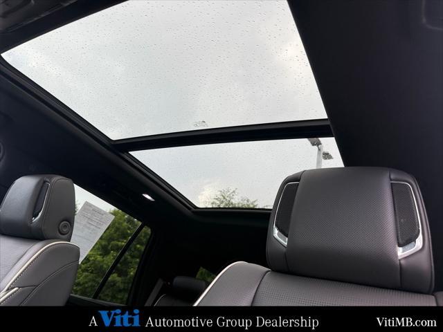 Photo of 2022 Crystal White Tricoat Cadillac Escalade