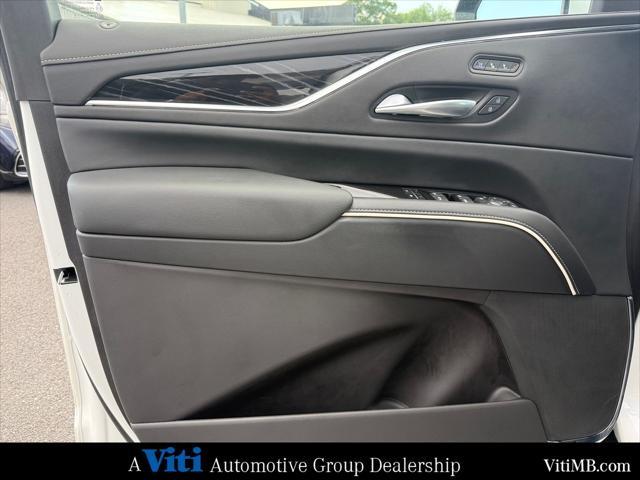 Photo of 2022 Crystal White Tricoat Cadillac Escalade