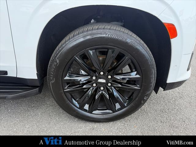 Photo of 2022 Crystal White Tricoat Cadillac Escalade