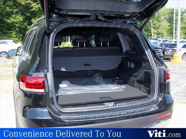 Photo of 2022 Night Black Mercedes-Benz GLB 250