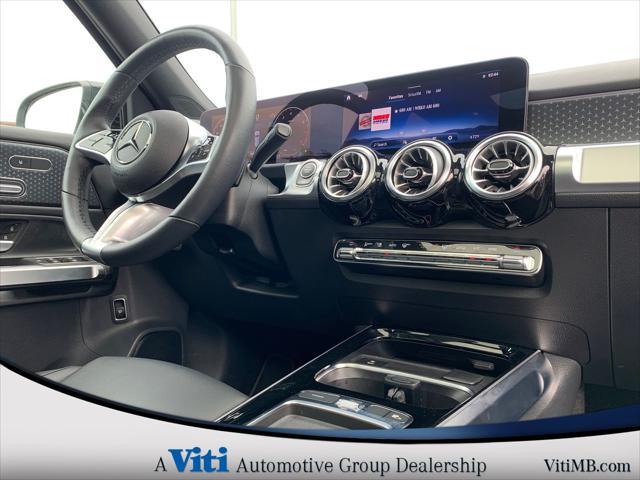 Photo of 2024 Night Black Mercedes-Benz GLB 250