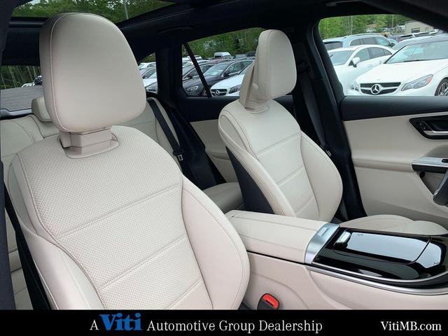 Photo of 2024 Black Mercedes-Benz GLC 300
