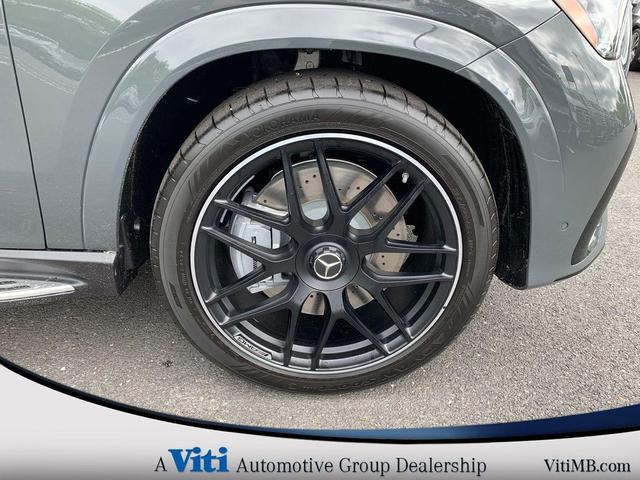 Photo of 2025 MANUFAKTUR Signature Silicon Gray Mercedes-Benz AMG GLE 53