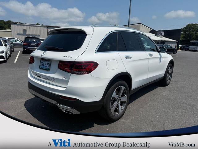 Photo of 2022 Polar White Mercedes-Benz GLC 300