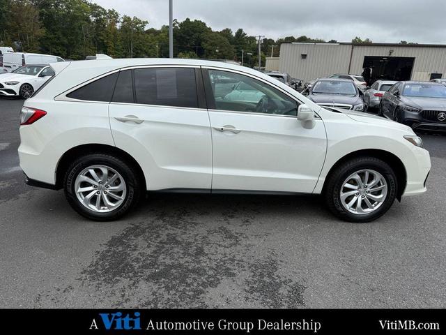 Photo of 2016 White Diamond Pearl Acura RDX