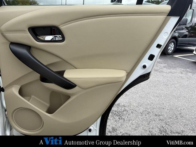 Photo of 2016 White Diamond Pearl Acura RDX
