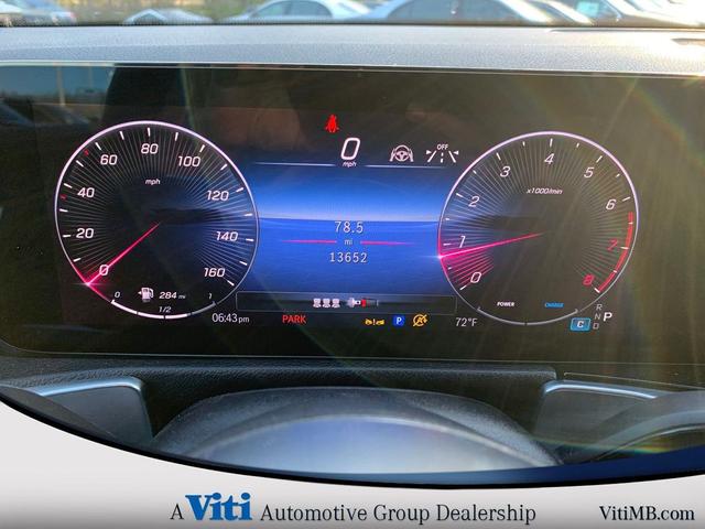 Photo of 2024 Night Black Mercedes-Benz GLB 250