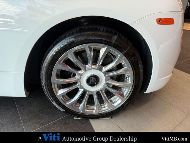 Photo of 2020 Arctic White Rolls-Royce Dawn