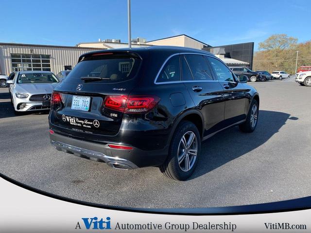Photo of 2022 Black Mercedes-Benz GLC 300