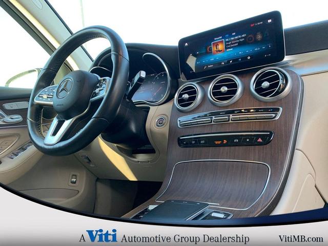 Photo of 2022 Black Mercedes-Benz GLC 300