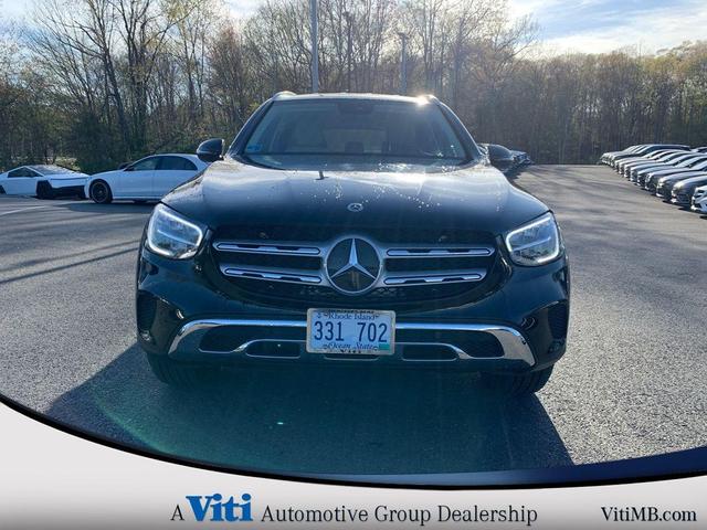 Photo of 2022 Black Mercedes-Benz GLC 300