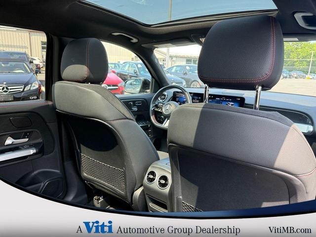 Photo of 2024 Cosmos Black Metallic Mercedes-Benz GLB 250
