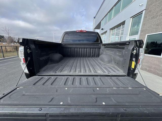 Photo of 2020 Midnight Black Metallic Toyota Tundra